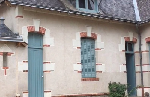 Chenehutte-Treves-Cunault Maison | Magnifique gîte 4 * - 6/14 pers avec piscine-Face Loire
