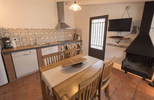 Llampaies Cottage | Cottage El Graner, 2 chambres, 4 personnes, Costa Brava 17 km, piscine commune, bbc