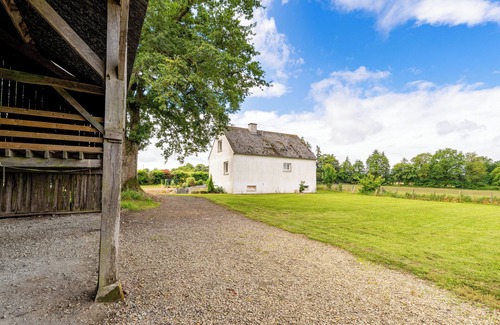 La Chapelle-Saint-Aubert Maison | Cottage 'Gite La Maison Aux Pignons Verts'