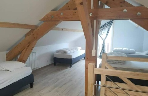 Labergement-Sainte-Marie Maison | Cottage between lake and mountain