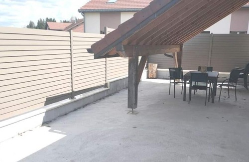 Labergement-Sainte-Marie Maison | Cottage between lake and mountain