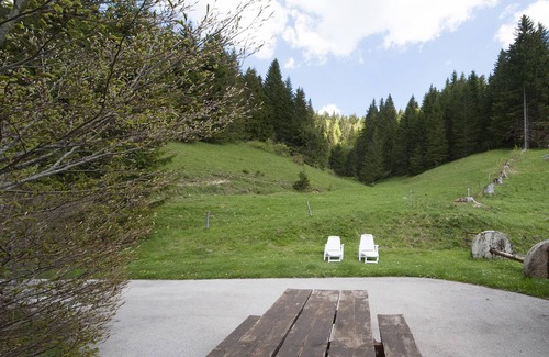 La Pesse Cottage | gîte, 12 personnes, confortable et spacieux,