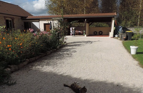 Chagny Maison | Gite 125 m2 classé 4 étoiles 'Villa Roland en Bourgogne' au coeur du vignoble