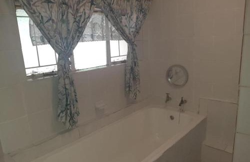 Broederstroom Maison | Cottage 2 at Cynthias Country