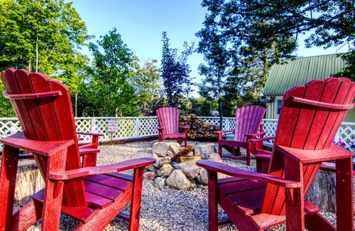 Wolfeboro Cottage | Cottage 8-9 - Year Round - Pet Friendly - Stand Alone 2 Bedroom / 2 Bath