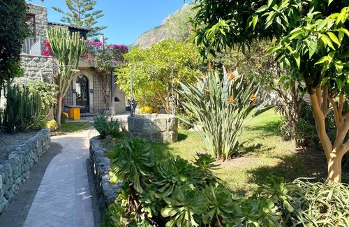 Panza Appartement | "Cottage Africa" with terrace, swimming pool and thermal whirlpool