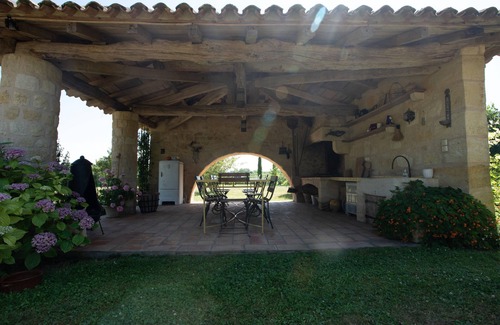 Genissac Cottage | Gîte entre Bordeaux et St Emilion avec Magnifique Parc, entouré de Vignes