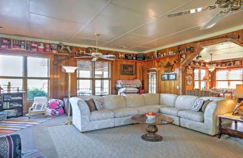 Ridgeway Maison | Cottage by the Pond on Gorgeous Expansive Estate