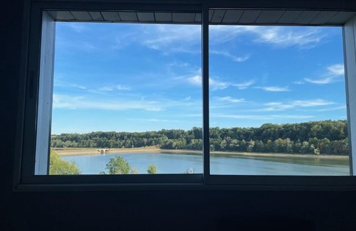 Changey Maison | Cottage chaleureux avec vue sur lac