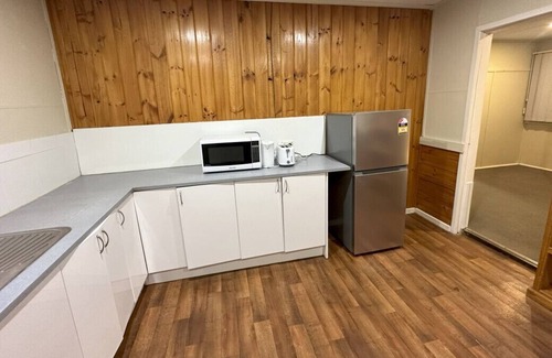 South Grafton Maison | Cottage Charm with Nearby Shopping
