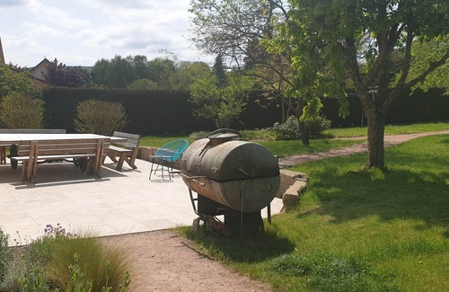 Autun Maison | Gîte Aux Couleurs De Saint Martin avec Spa-Billard