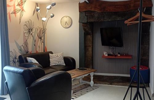 Begard Maison | Cottage cosy 3 étoiles à 25 mn de la côte de granit rose