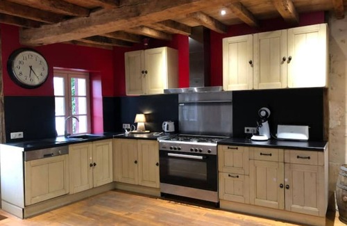 Riberac Maison | Cottage de 120m2 sur 2 Étages Avec Piscine