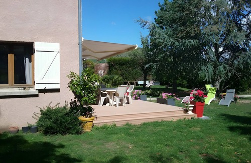 Rentieres Cottage | Cottage 'De La Fermette Aubepines' with Shared Pool, Private Terrace and Wi-Fi