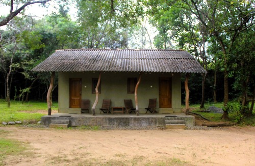 Habarana Cabine | Cottage for 2 - Eagles Wing's GuestHouse