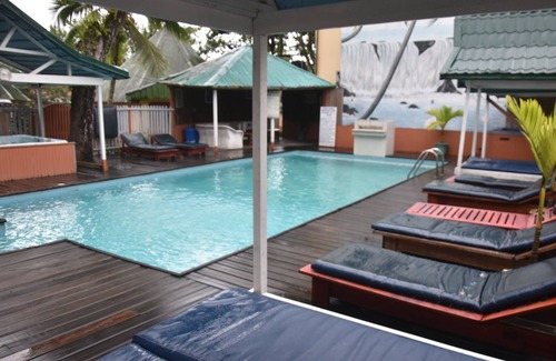 Kribi Cottage | Cottage pour 2 personnes Salon + Cuisine