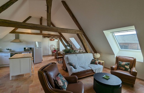 Saint-Firmin-sur-Loire Cottage | Gîte en forêt avec jardin, terrasse et parking près de la Loire