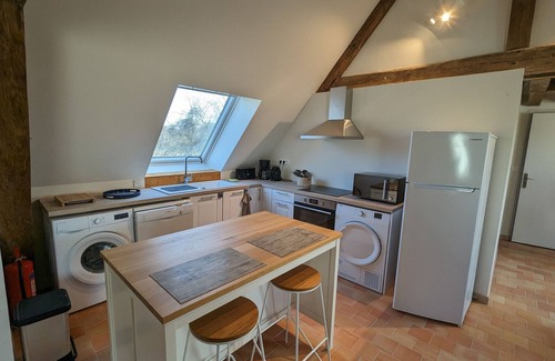 Saint-Firmin-sur-Loire Cottage | Gîte en forêt avec jardin, terrasse et parking près de la Loire