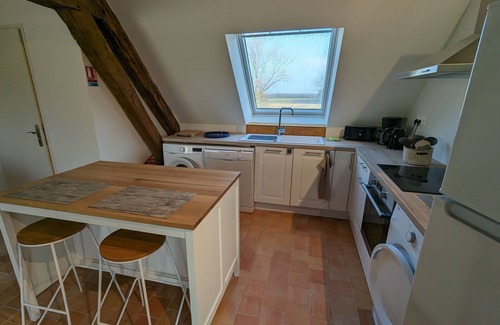 Saint-Firmin-sur-Loire Cottage | Gîte en forêt avec jardin, terrasse et parking près de la Loire