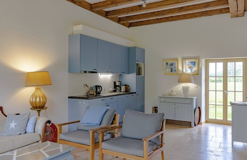 Condat-sur-Vezere Maison | Maison 'Gîte 3' avec vue sur la montagne, piscine partagée et Wi-Fi