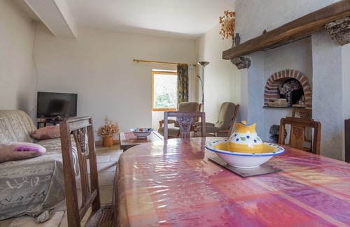 Giroux Autre | Cottage in an old remote farmhouse near Châteauroux