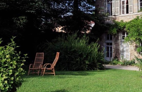 Salins-les-Bains Maison | MAGNIFIQUE GITE DANS HOTEL PARTICULIER DU XIXème