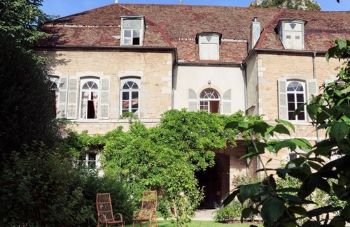 Salins-les-Bains Maison | MAGNIFIQUE GITE DANS HOTEL PARTICULIER DU XIXème