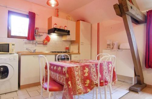 Bourgnac Maison | Cottage in Bourgnac with Whirlpool