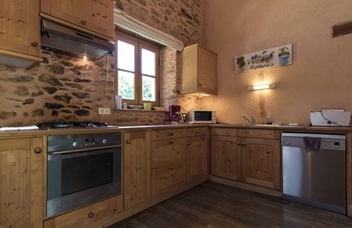 Chalais Cottage | Chalet moderne à Chaleix avec piscine