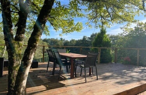 Louignac Maison | Cottage in Corrèze with Garden Views