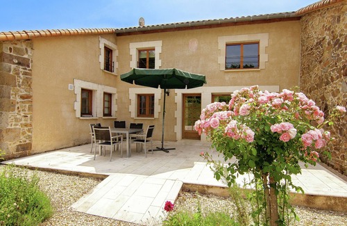 Roussines Cottage | Cottage en Dordogne avec Terrasse Accessible