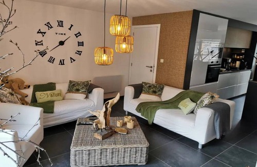 Houyet Maison | Cottage in Houyet near Lesse River Trails
