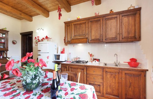 Apecchio Cottage | Cottage in Marche near Ski Slopes