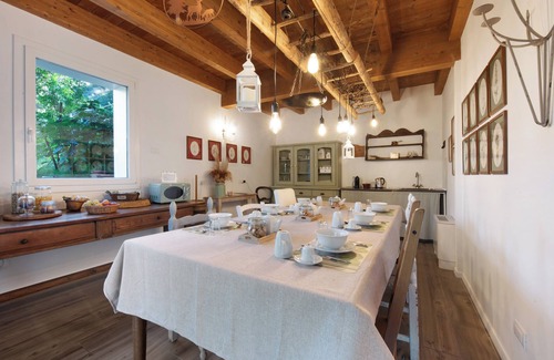 Argegno Cottage | Maison "In Pietra Immerso Nel Verde" avec vue sur montagne, jardin privé et Wi-Fi