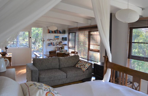 Tapitallee Cottage | COTTAGE IN THE BUSH