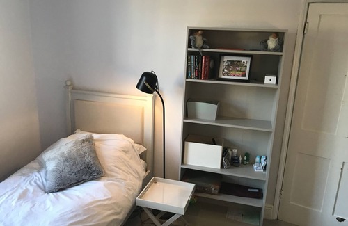 Newton St Loe Maison | Cottage dans la ville. Endroit calme, à 5 minutes à pied du magnifique Bath