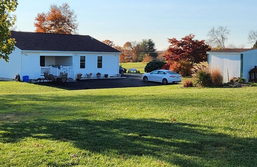 Tuscarora Cottage | Cottage in the Country, walk to miles of hiking trails, close to restaurants