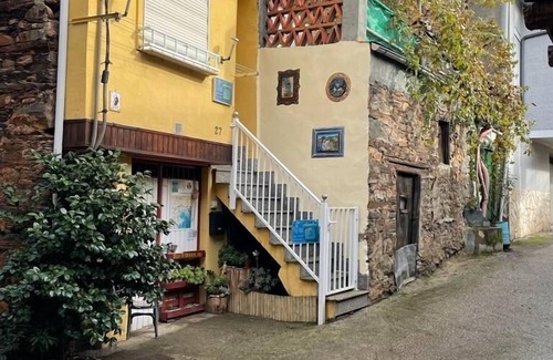 Carballeda de Valdeorras Maison | Cottage in the village, close to the Medulas Natural Park (pet friendly)
