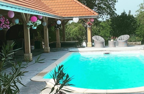 Villers-sur-Port Cottage | Maison "La Campagne" avec piscine privée, terrasse privée et Wi-Fi