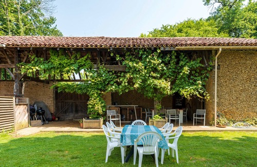Panjas Maison | Maison 'La Caseta' avec piscine partagée, Wi-Fi et climatisation