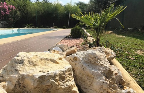Saint-Cyr-sur-Loire Villa | Cottage La Villa Boléro Un Petit manoir, un lieu unique accueille les familles