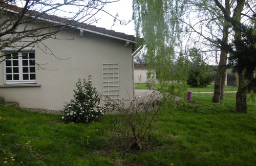 Saint-Genest-Lerpt Cottage | Gîte de Landuzière, entre campagne et ville (proche de Saint-Etienne)