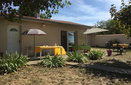 Saint-Genest-Lerpt Cottage | Gîte de Landuzière, entre campagne et ville (proche de Saint-Etienne)