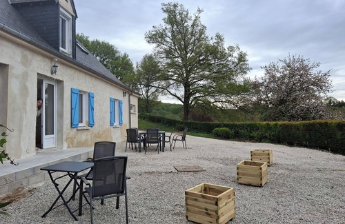 Mont-Saint-Jean Cottage | Gite situé en campagne à proximité du lac et de la forêt de Sillé le guillaume