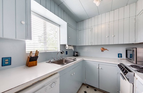 Gleneden Beach Cottage | Cottage près de la plage, idéal pour un couple avec terrasse et barbecue privé!