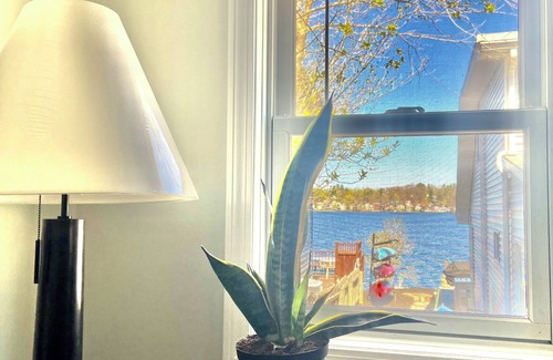 Amesbury Cottage | Cottage on Lake Attitash with AC, WiFi, parking