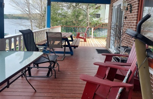 Eastman Chalet De Ski | Cottage on Stukely Lake, Orford, Eastman, Qc, Canada