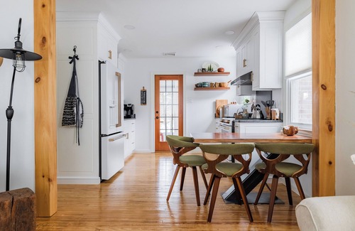 Pine Grove Maison | Cottage on Sweet Arrow Lake