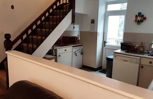 Beddgelert Cottage | Cottage sur les rives de la rivière Colwyn avec terrasse privée sur deux niveaux
