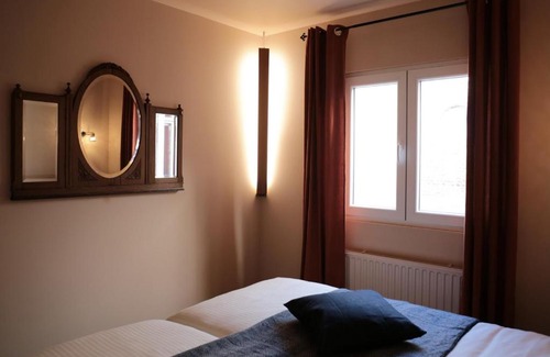 Kortrijk Maison | COTTAGE ON THE CANAL